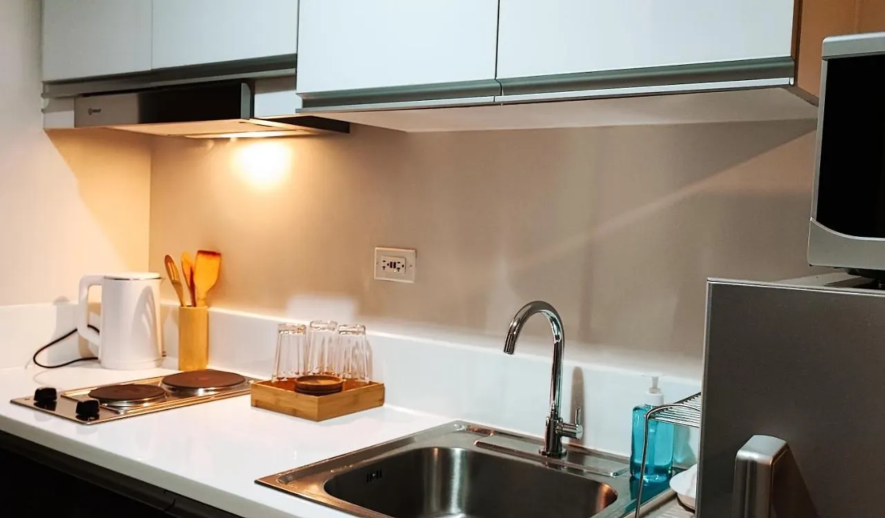 Hygge Home With Ayala Cbd Makati View! New! Manila 0*,