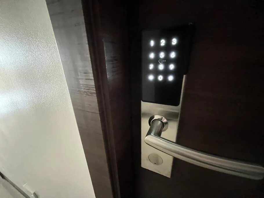 Apartment Hygge Home With Ayala Cbd Makati View! New! Manila